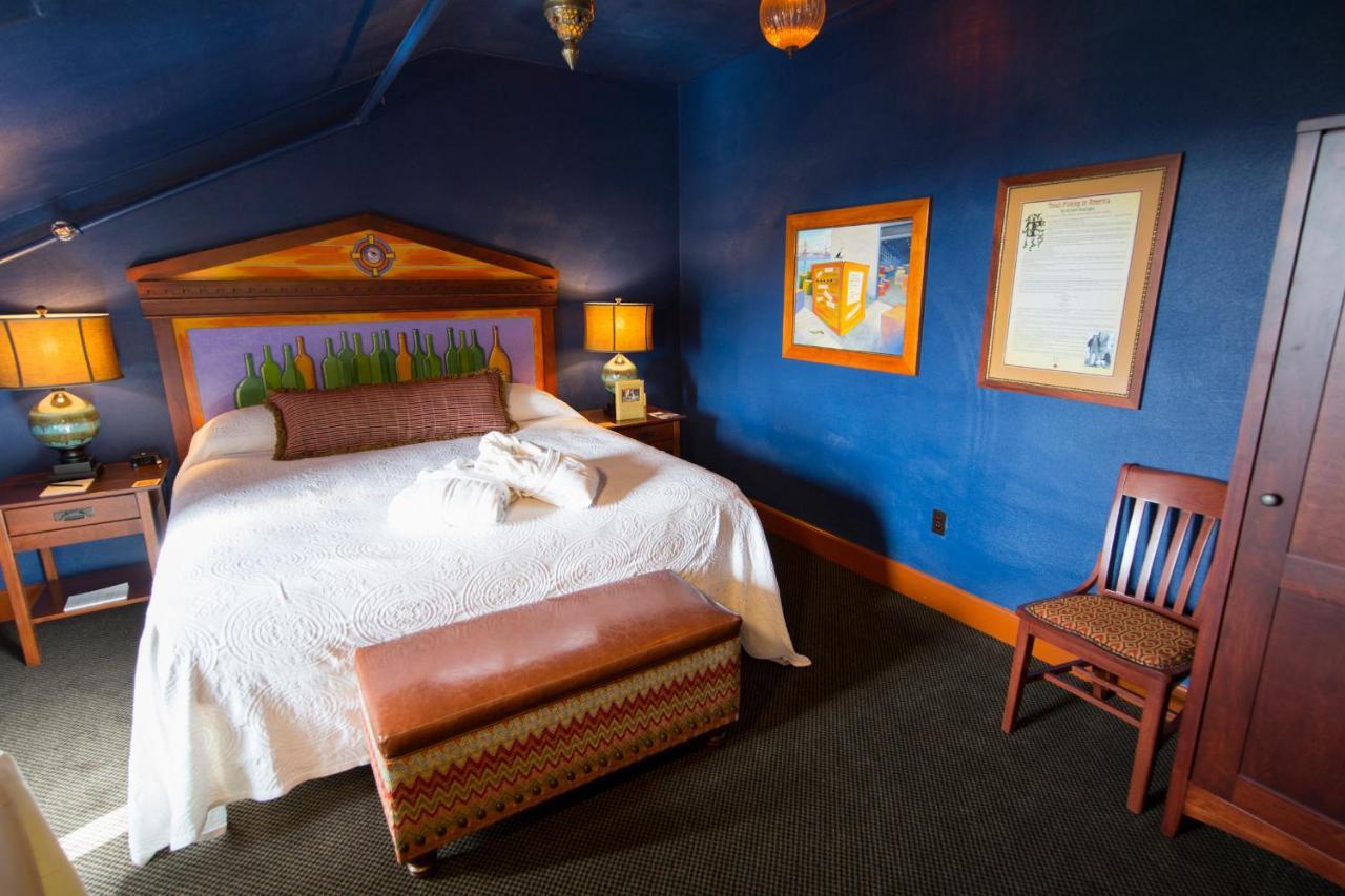 Mcmenamins Grand Lodge ฟอเรสต์โกรฟ ภายนอก รูปภาพ